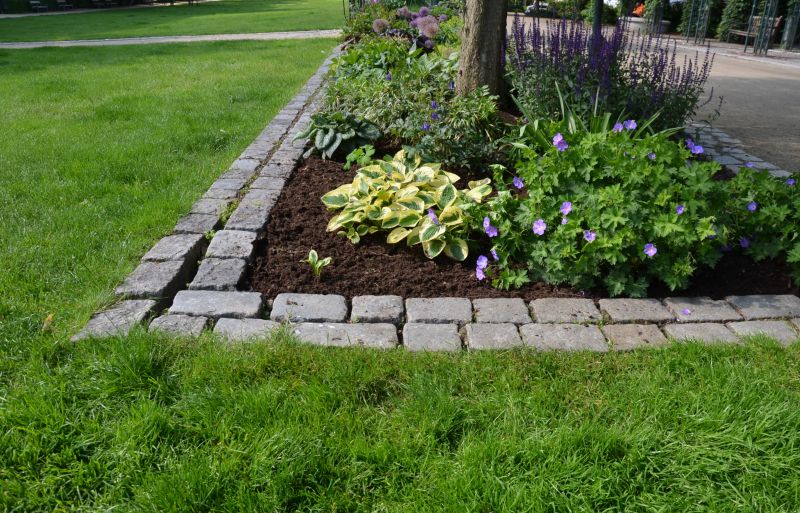 Hardscape Edging Service